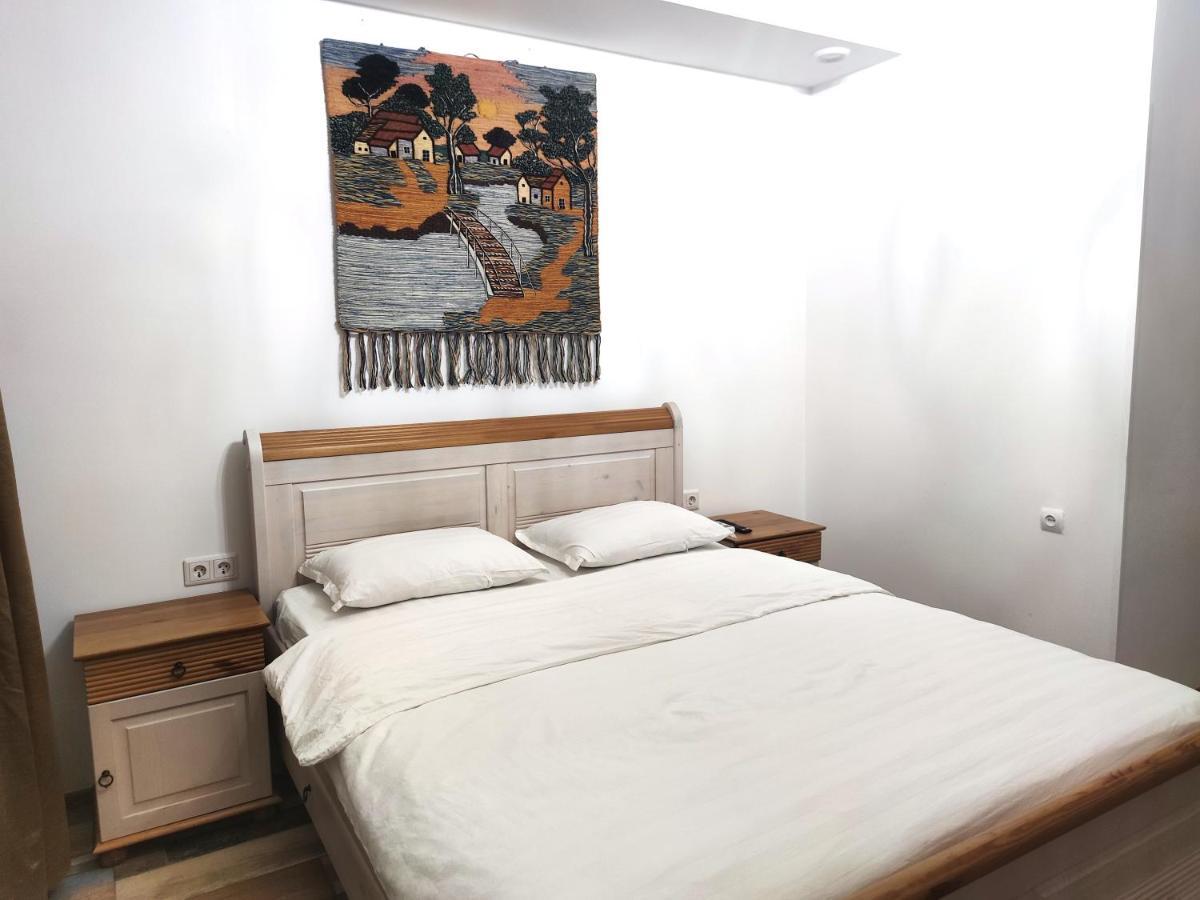 Loftik Apartments Gagarin Street Almaty Exterior photo